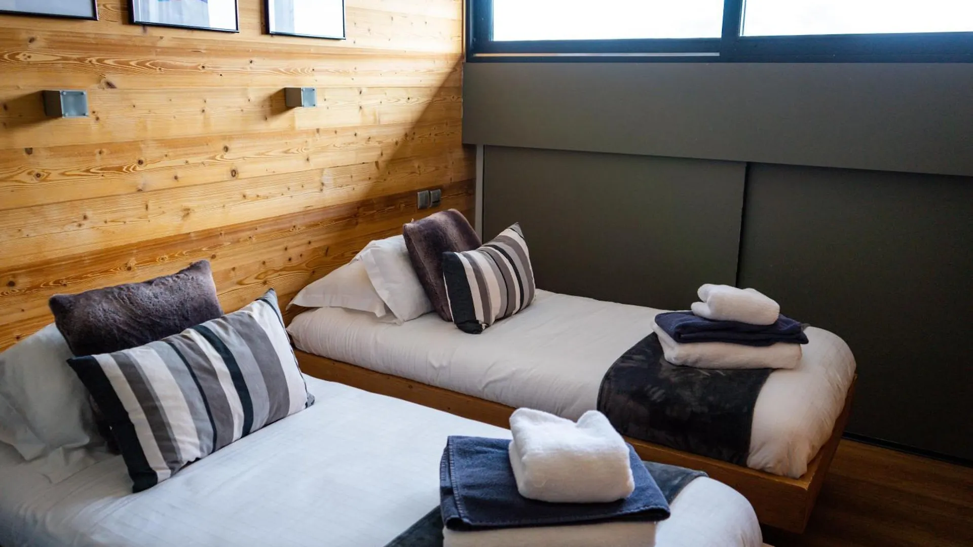 Chalet Arktic - Catered Chalet - Sleeps 14 Tignes 0*,  France