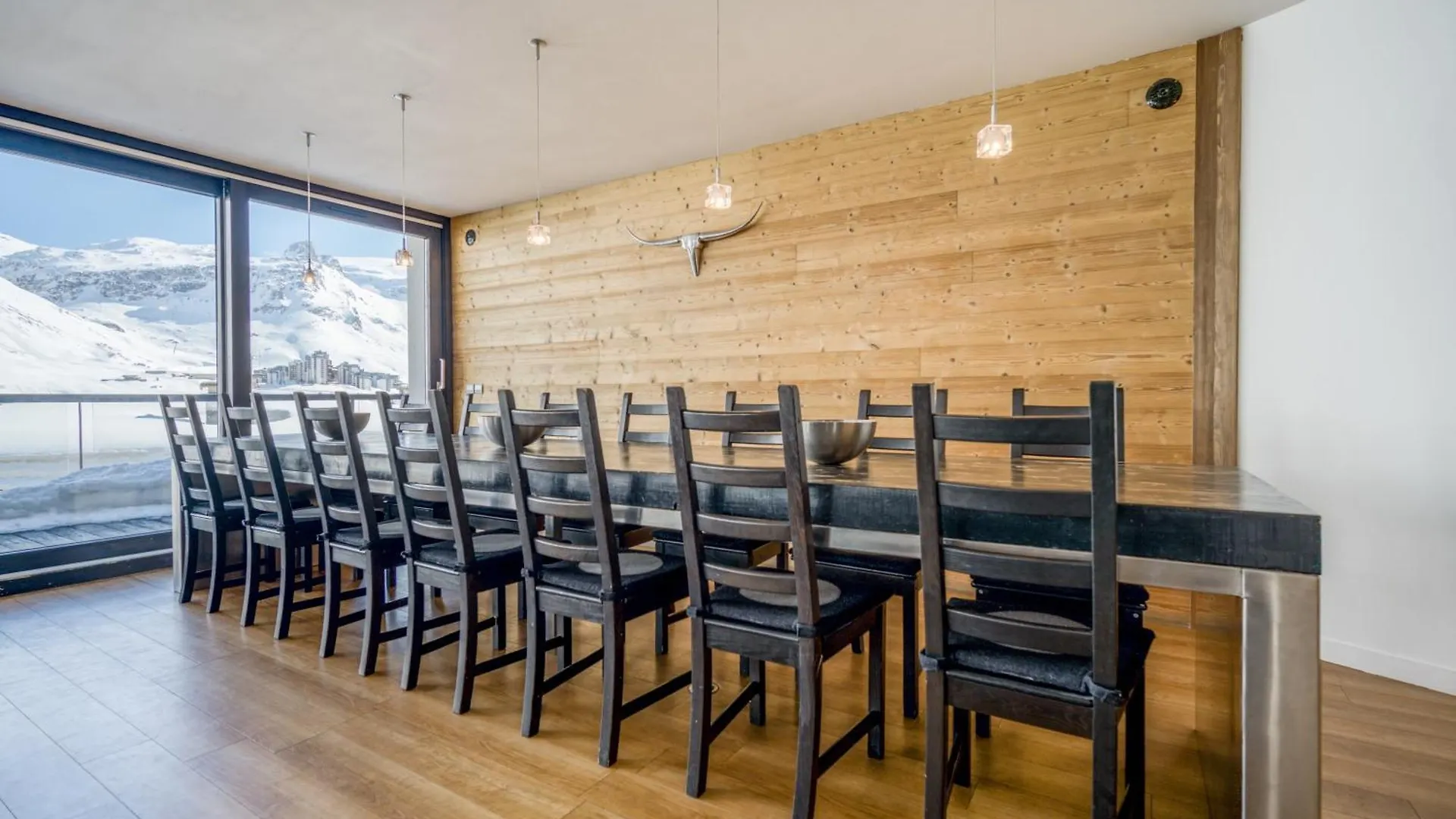 Chalet Arktic - Catered Chalet - Sleeps 14 Tignes